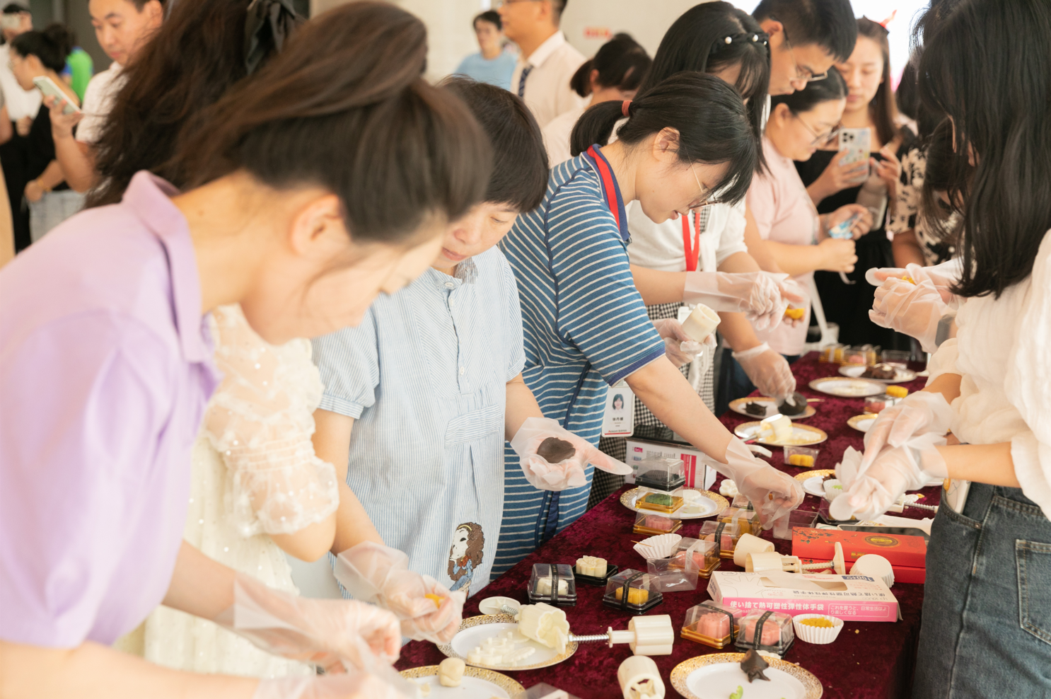 中秋有愛(ài) 情滿(mǎn)萌恒 | 萌恒大廈開(kāi)展慶中秋系列活動(dòng)