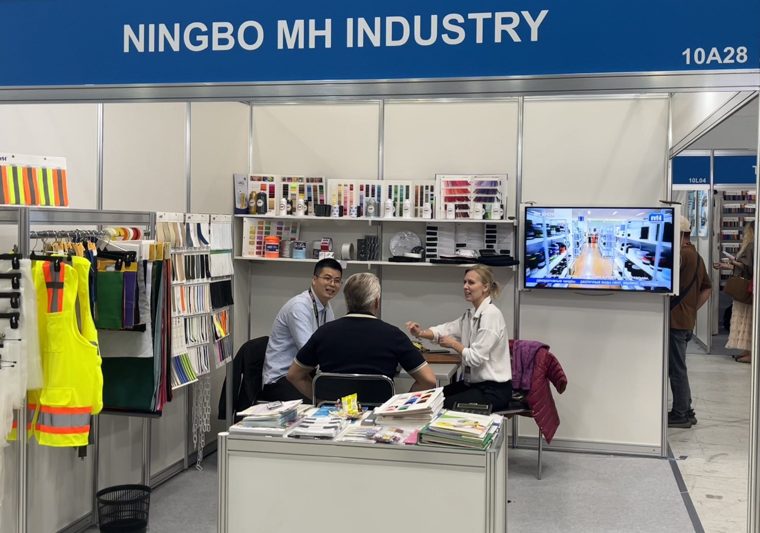 萌恒亮相俄羅斯國際紡織面料展